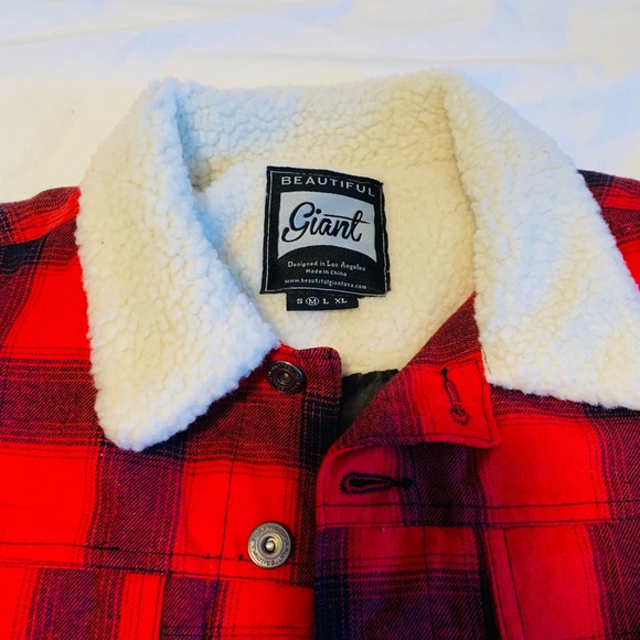 Plaid Jacket with a Fleeced Line Collar - Picture 2 of 3